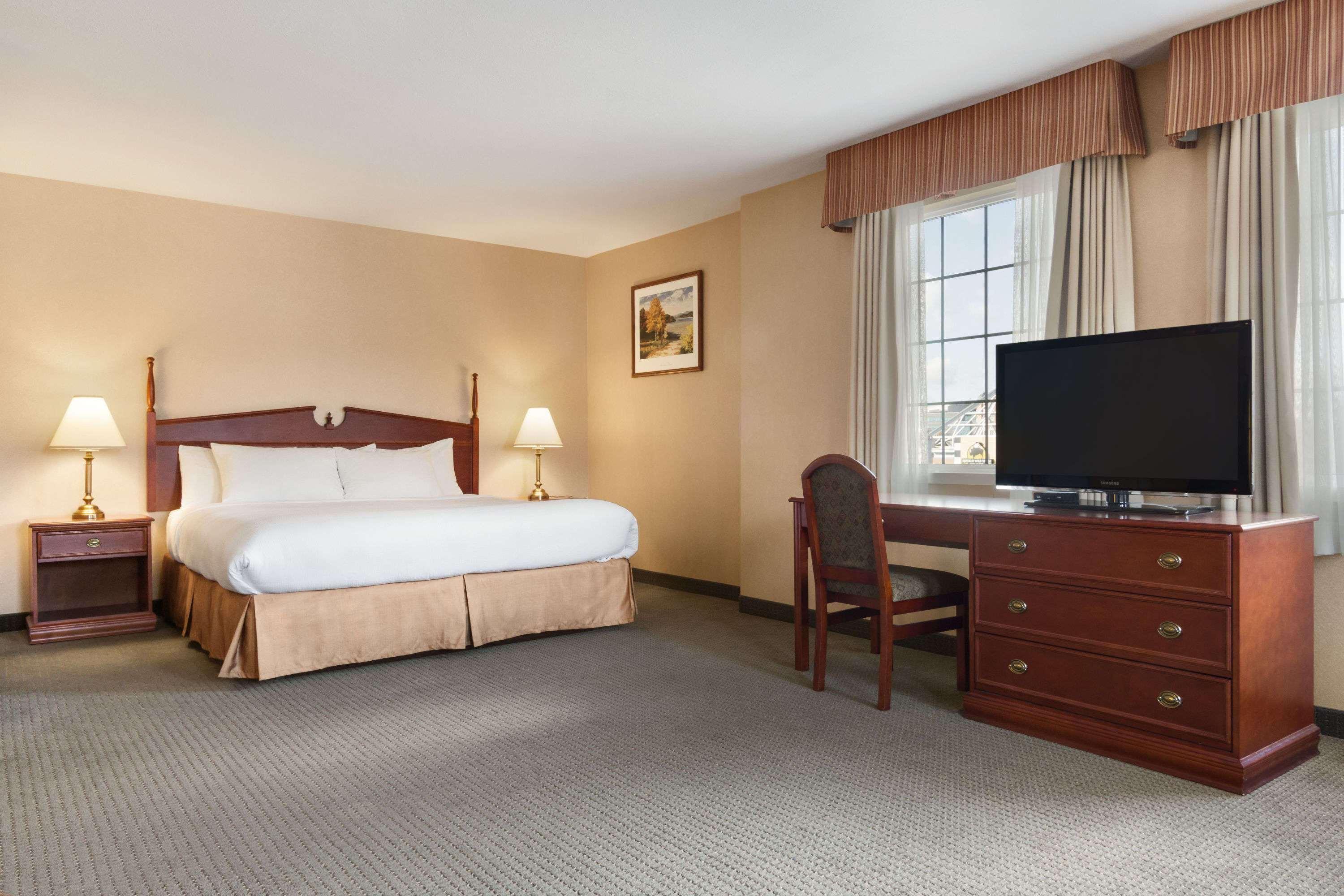 Days Inn By Wyndham Guelph Exteriör bild